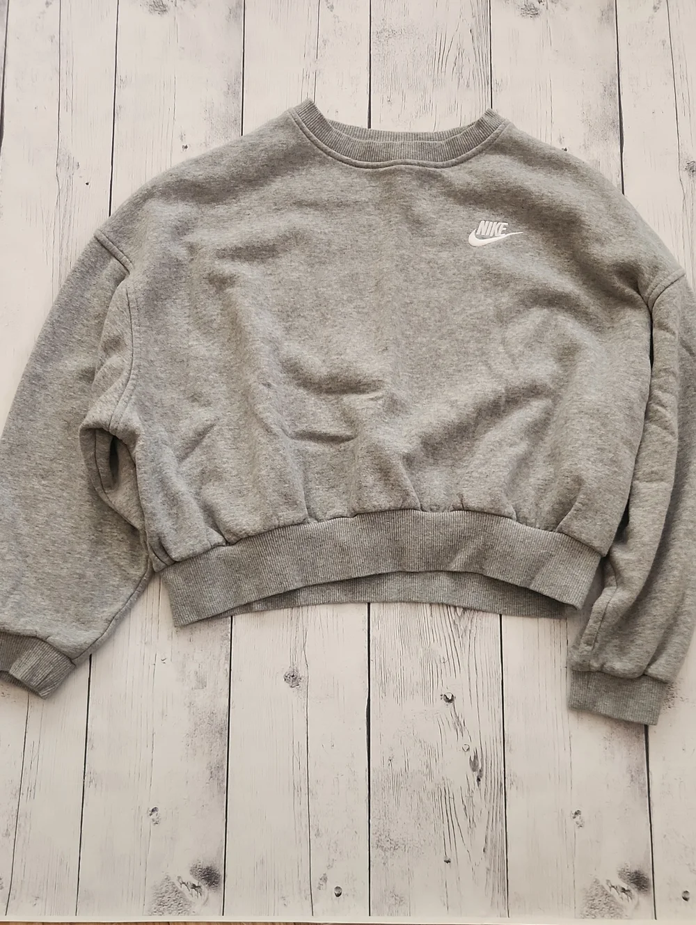 Nike Girls Size Large Gray Crop Sweatshirt